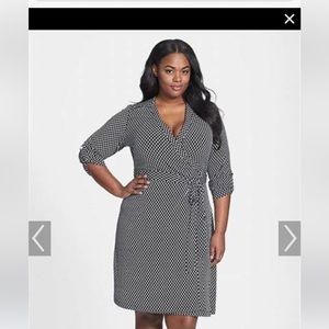 Calvin Klein Size 20W wrap dress in B/W print